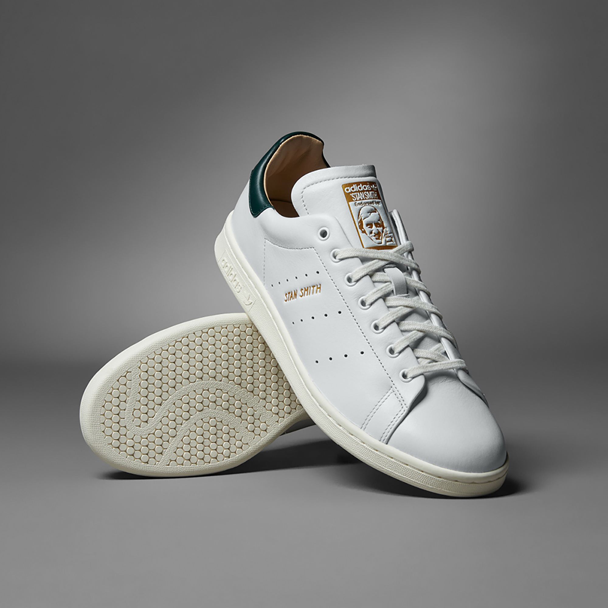 STAN SMITH LUX SHOES OWHITE CWHITE PANTON MEN adidas Hong Kong Official Online Store