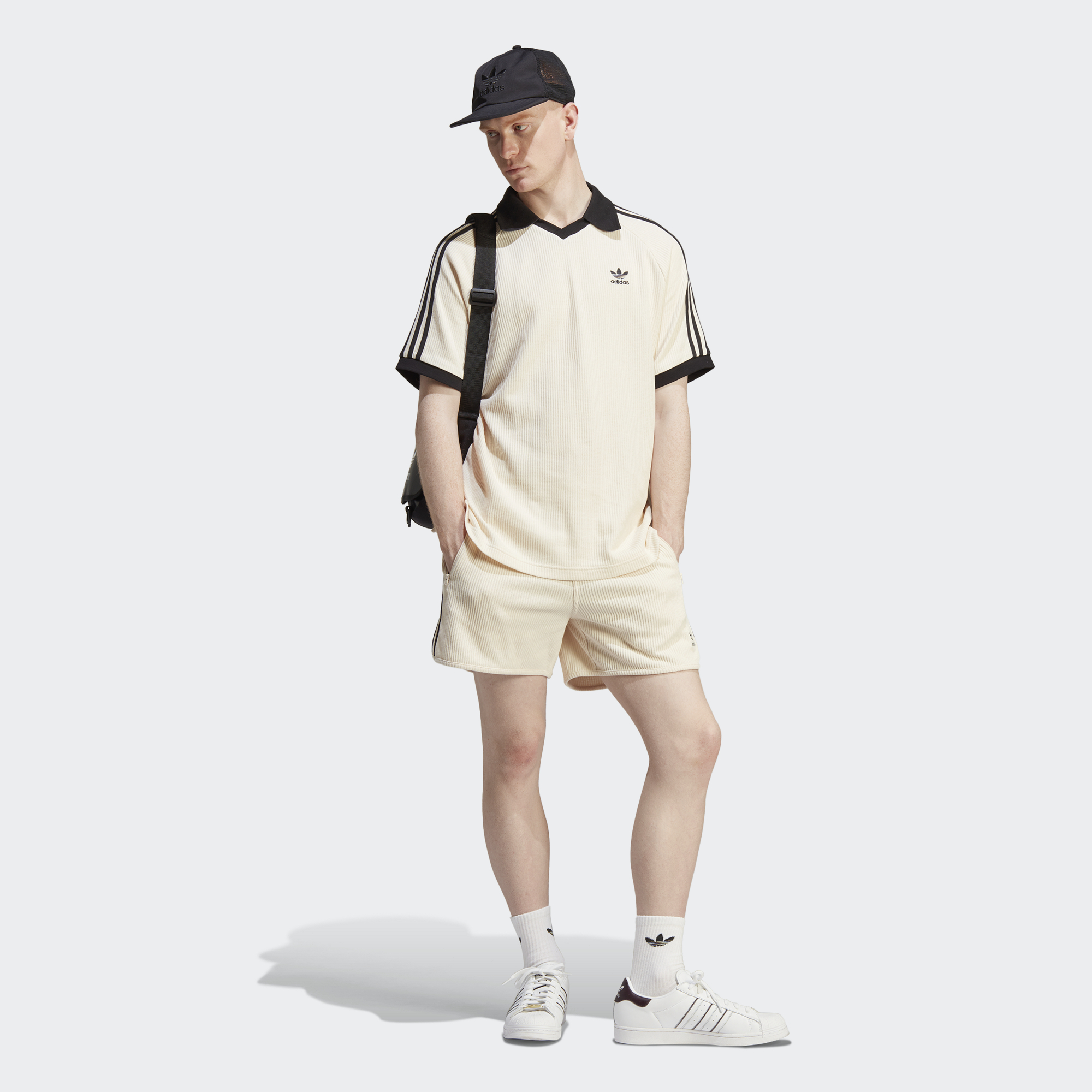 ADICOLOR CLASSICS WAFFLE POLO 恤- 米色| 男子| adidas(愛迪達)香港官方網上商店