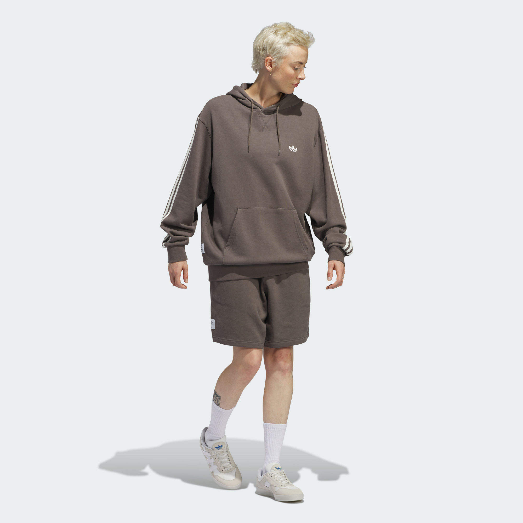 SHMOOFOIL FEATHERWEIGHT 短褲（中性） - 咖啡色| 女子,男子| adidas 